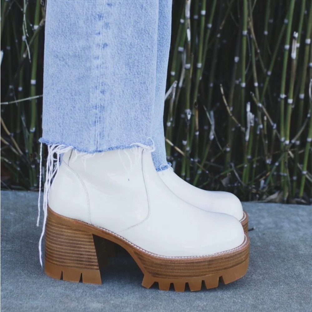 NWOB Jeffrey Campbell Quavo Boot